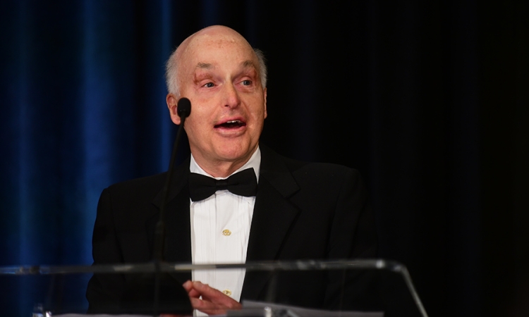 Howard Tellepsen speaks at the College of Engineering Alumni Awards April 16. Tellepsen, BSCE 1966, was inducted into the College's Hall of Fame.