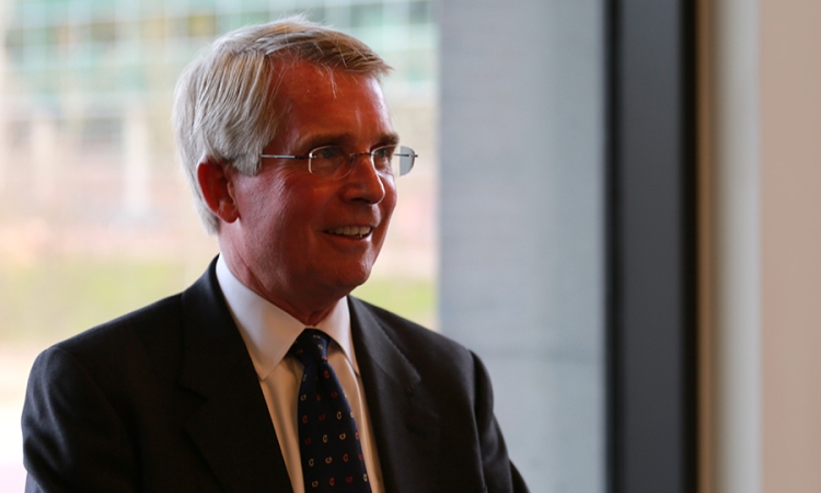 Charles "Wick" Moorman after delivering the Hyatt Distinguished Alumni Lecture. (Photo: Zonglin "Jack" Li)