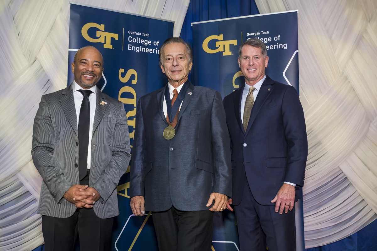 Jose Domingo Perez, center, with Dean Raheem Beyah, left, and Shane Kimbrough.